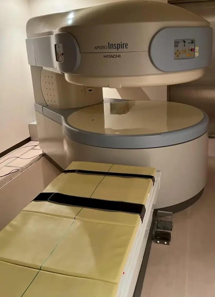 Hitachi Aperto Inspire 0,4 Т МРТ