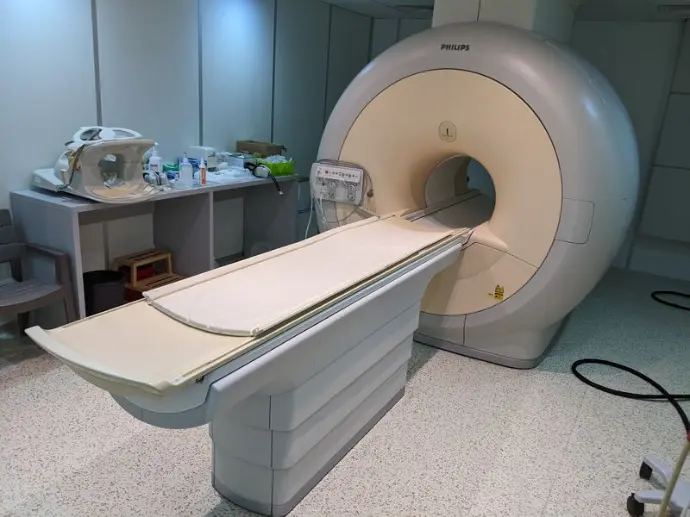2007 PHILIPS ACHIEVA 1.5 T MRI