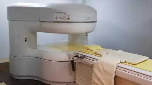 МРТ Hitachi Airis Vento 0.3T