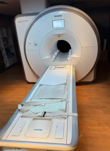 Siemens Spectra 3T  MRI