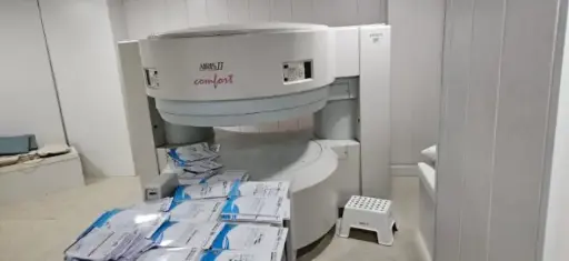 Hitachi Airis II Comfort 0.3T MRI
